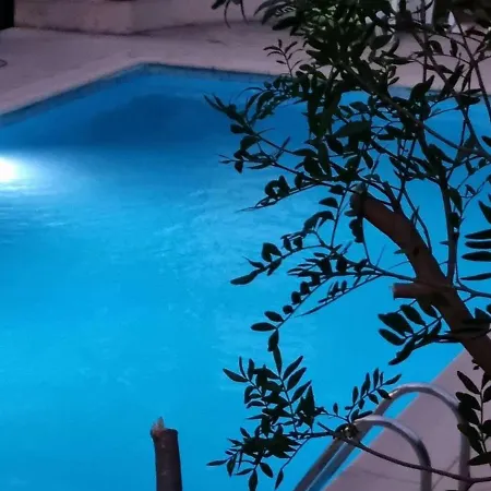 דירה Maxime Semaphore : De T4, Piscine, Terrasse, Clim, Proche - Fr-1-226-531 סן-מקסים